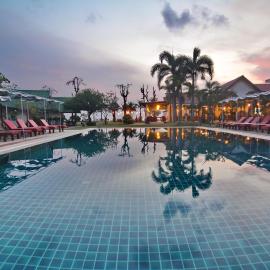 Golden Bay Cottage - SHA Extra Plus, hôtel à Ko Lanta