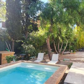 Le Goëland, chambre hôtes 20m2, avec petit déjeuner-800m plage- kitchenette-terrasse-piscine-vélos, hotel di Les Lecques