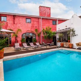 CASAROSA Guesthouse Alentejo, viešbutis mieste Alcáçovas