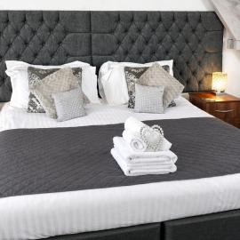Hamlet Cottage sleeps 3-4 Stratford upon Avon