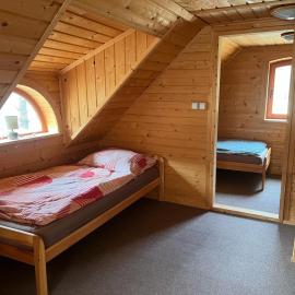 Chata Svätý Hubert Košecké Podhradie, hotel in Lazík