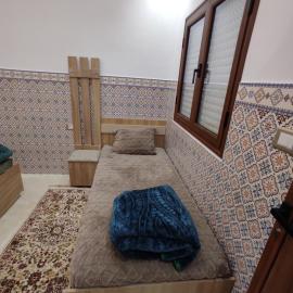 اقامة يوسف اللكراء, hotel Kábeszben