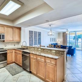 3BR Beachfront Huge Balcony 2 Pools Luxury