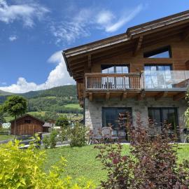 Green Garden Lodge A2 Walchen-Kaprun, Hotel in Piesendorf