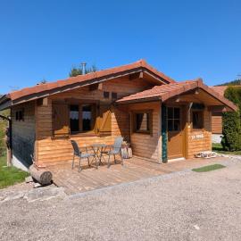 Chalet romantique avec terrasse, confort moderne, proche activités nature et ski à Cornimont - FR-1-589-41, hotel u gradu 'Cornimont'