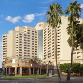 Hilton Long Beach Hotel, хотел в Лонг Бийч