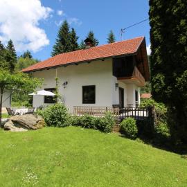 Haus zum Hirschen, hotel in Gnesau