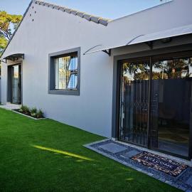 Courtyard Double Room with Shared Bathroom 1