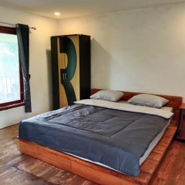 Benang Kelambu Cottage, hotel in Praya