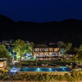 Shanhai Yunsu 山海云宿, hotel i Caozhai