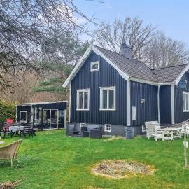 Cozy Home In Floda With Wifi โรงแรมในFloda