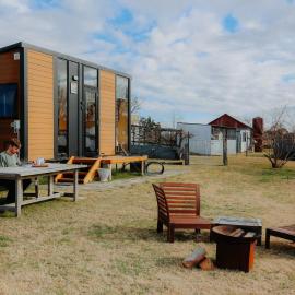 Tiny Boorowa by Tiny Away, hotel a Boorowa