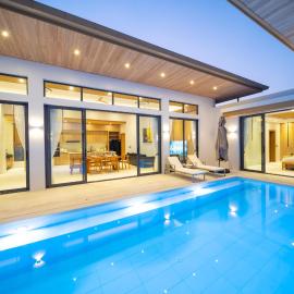 Mouana Breeze Maikhao 3-bedroom Pool Villa 9912, hotel in Mai Khao Beach