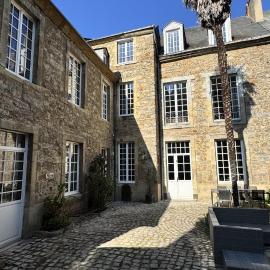 Maison Saint Christophe, hotel in Le Mans