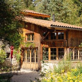 Le Moulin de Basile, hotel em Fournols