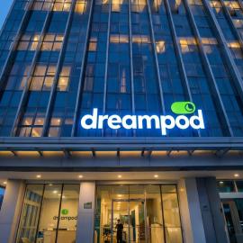 Dreampod Soekarno Hatta Airport, hotel in Gaga Tiga
