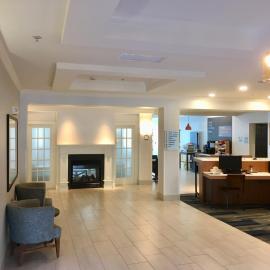 Holiday Inn Express & Suites Bethlehem Airport-Allentown Area: Bethlehem şehrinde bir otel