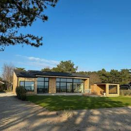 Architect-Designed House By The Sea โรงแรมในKnebel