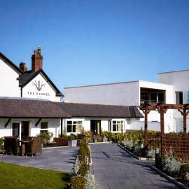 The Kinmel & Kinspa, hotelli kohteessa Abergele