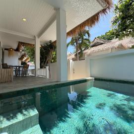 Bikini Villa #4 - 2 Bedrooms Beach access Villa