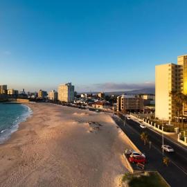 Sea Esta On Beach, hotel in Strand