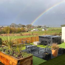 Hot tub Retreat, Linlithgow, hotel a Linlithgow