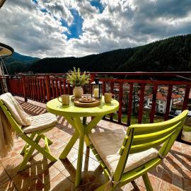 Panoramic Cozy Apartment, hotel a Beli Iskar