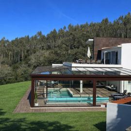 Villa Chalice - Luxury villa with pool and sea-view, hotel v mestu Alfeizerão