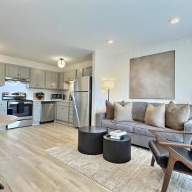 Nestled Stay, Free Parking, Near Downtown Hotspots