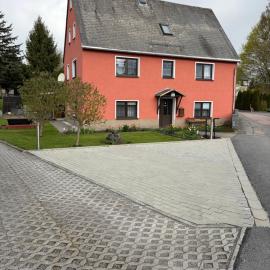 Ferienwohnung Lippmann, hotel in Großhartmannsdorf