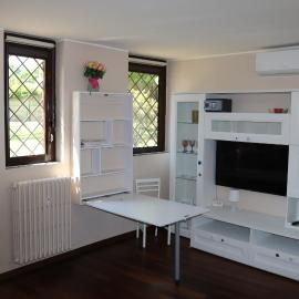 Tevere 20 House, hotel in Monza
