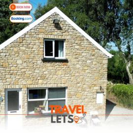 Heartbeat Cottage By Travel Lets Holiday Homes Letterkenny With Private Ensuite Rooms & Garden