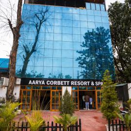AARYA Corbett Resort & SPA - 8 minutes drive to Kosi River, hotell i Nainital