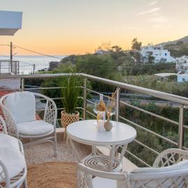 Pancratium Anemos - Seaside Calm in South Crete, Hotel in Achlia