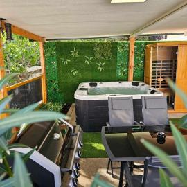 Adriatic SPA Apartment, hotel em Selce