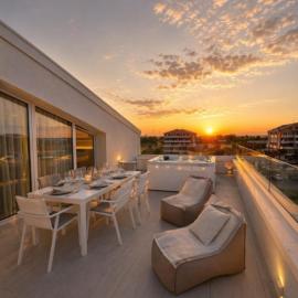 Haus Margarete - Attico Infinity Vista Mare con Jacuzzi - Agenzia Cocal