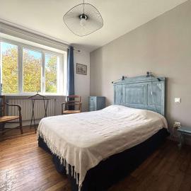 Bénodet : Appartement avec Jardin et Terrasse, Parking Gratuit, Proche Plage - FR-1-481-114, hotel in Bénodet