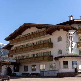Hotel Alaska