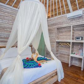 The Sweat Villa Warung and Spa, hotel di Nusa Lembongan