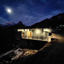 Poorna hills stay, hotel in Rini