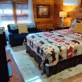 Rippling Streams, Wonderful Cabin Feel, Great Coosawattee River Resort Amenities, отель в городе Эллиджей