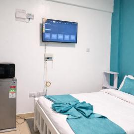 Faisha Studio near Westside mall lake Nakuru view, hotel u gradu Nakuru
