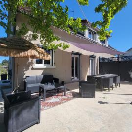 Gite piscine privée climatisation