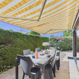 950m de la mer, maison avec jardin et piscine