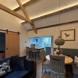 Sandytoes Cottage, hotel Pentraethben