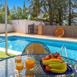 Casa Mulera Alozaina by Ruralidays, hotel a Alozaina