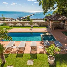 Seaside Luxury Beach Vacation Villa - Balchik, hotel em Dobrich