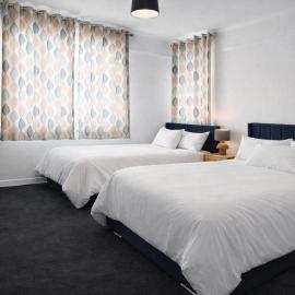 3 Bed Apartment House in Kirkcaldy Fife - Serviced accommodation For Corporate , Business , Tourists , Secure, Parking , WiFi, hotel in Fife
