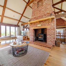 High Barn, hotel Binhamben