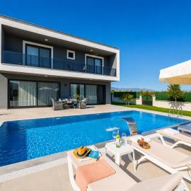 Villa Grand Yasar 2, hotel u gradu Okçular